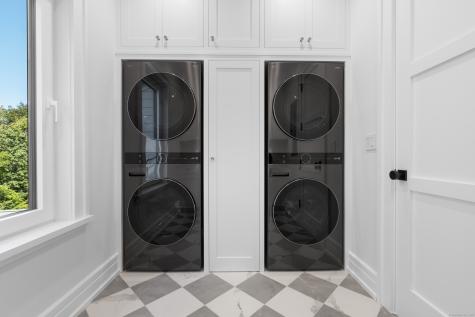 72 Old Kings South Highway Darien CT 06820