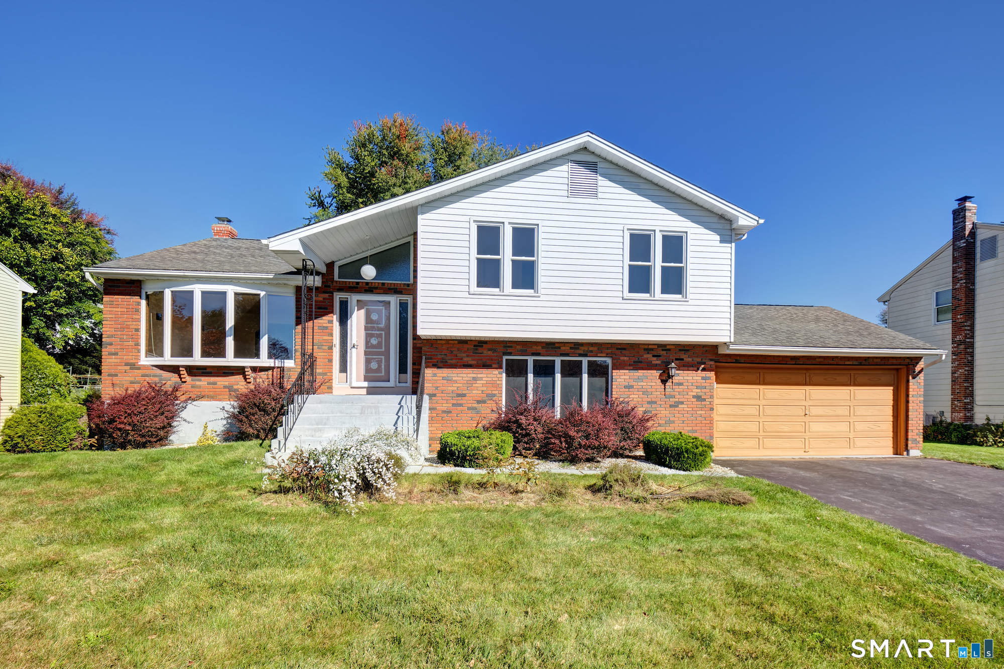 107 Patriot Lane Newington CT 06111