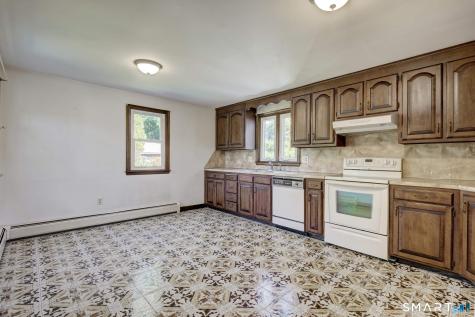 107 Patriot Lane Newington CT 06111