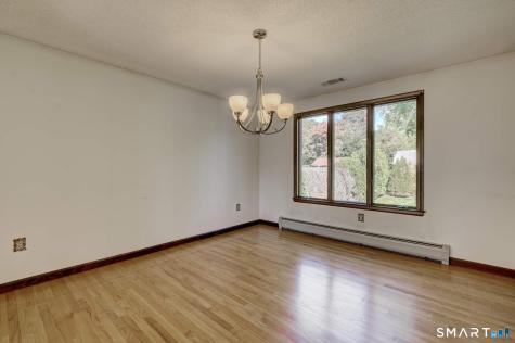 107 Patriot Lane Newington CT 06111