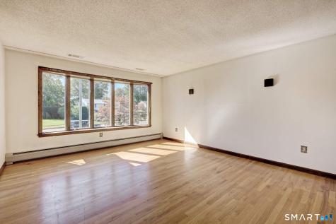 107 Patriot Lane Newington CT 06111