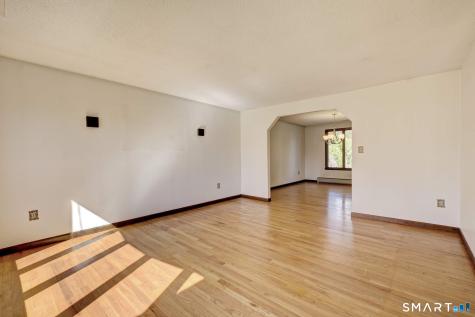 107 Patriot Lane Newington CT 06111