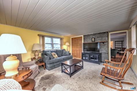 322 Hotchkiss Road Orange CT 06477