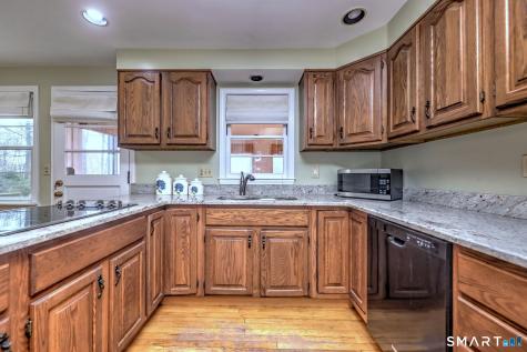 322 Hotchkiss Road Orange CT 06477