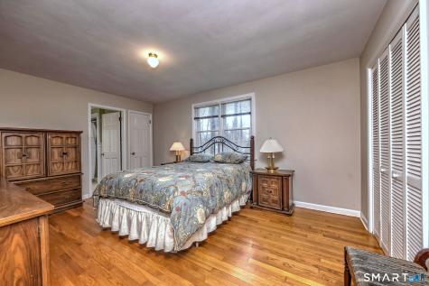 322 Hotchkiss Road Orange CT 06477