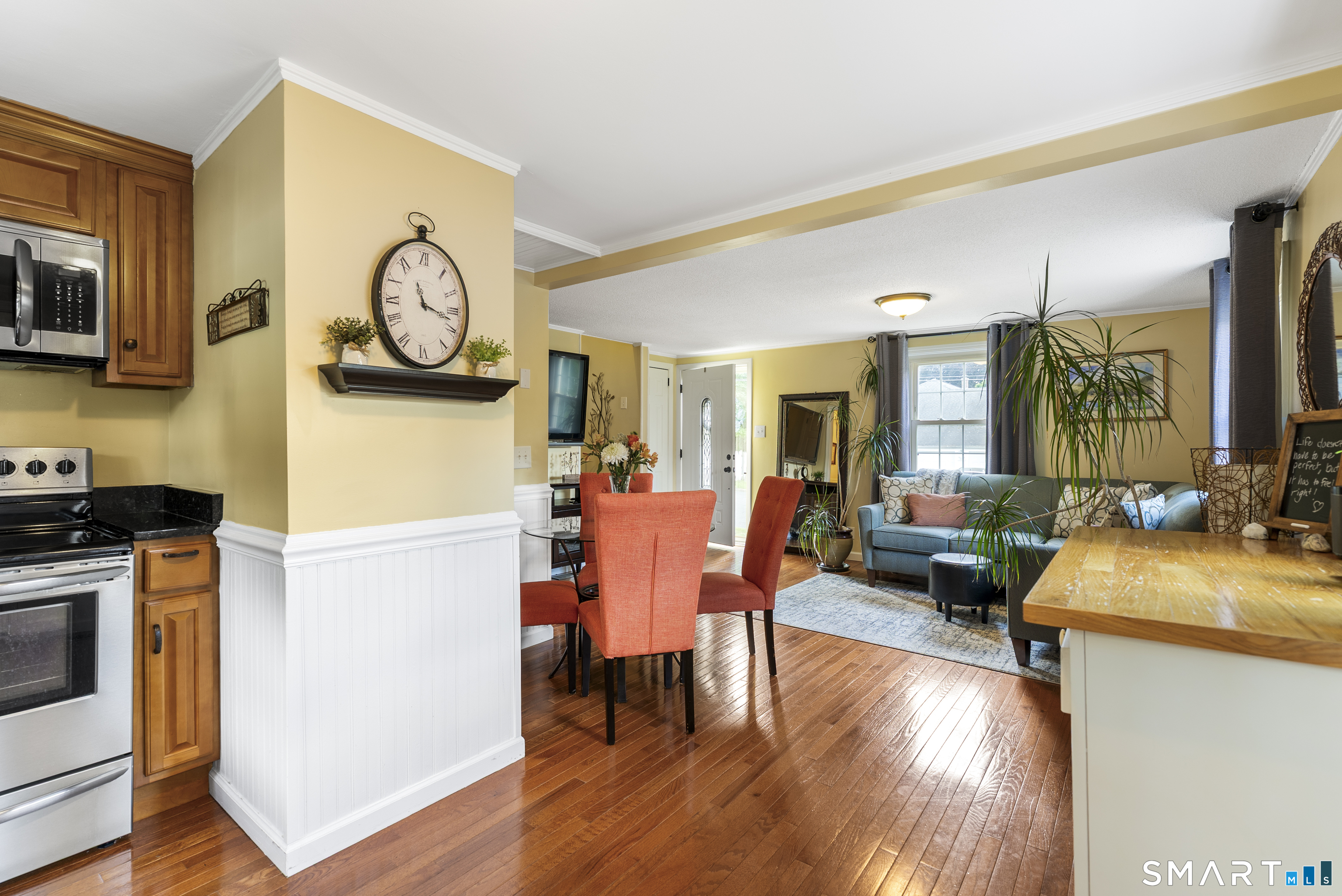 22 Rowe Place Bristol CT 06010