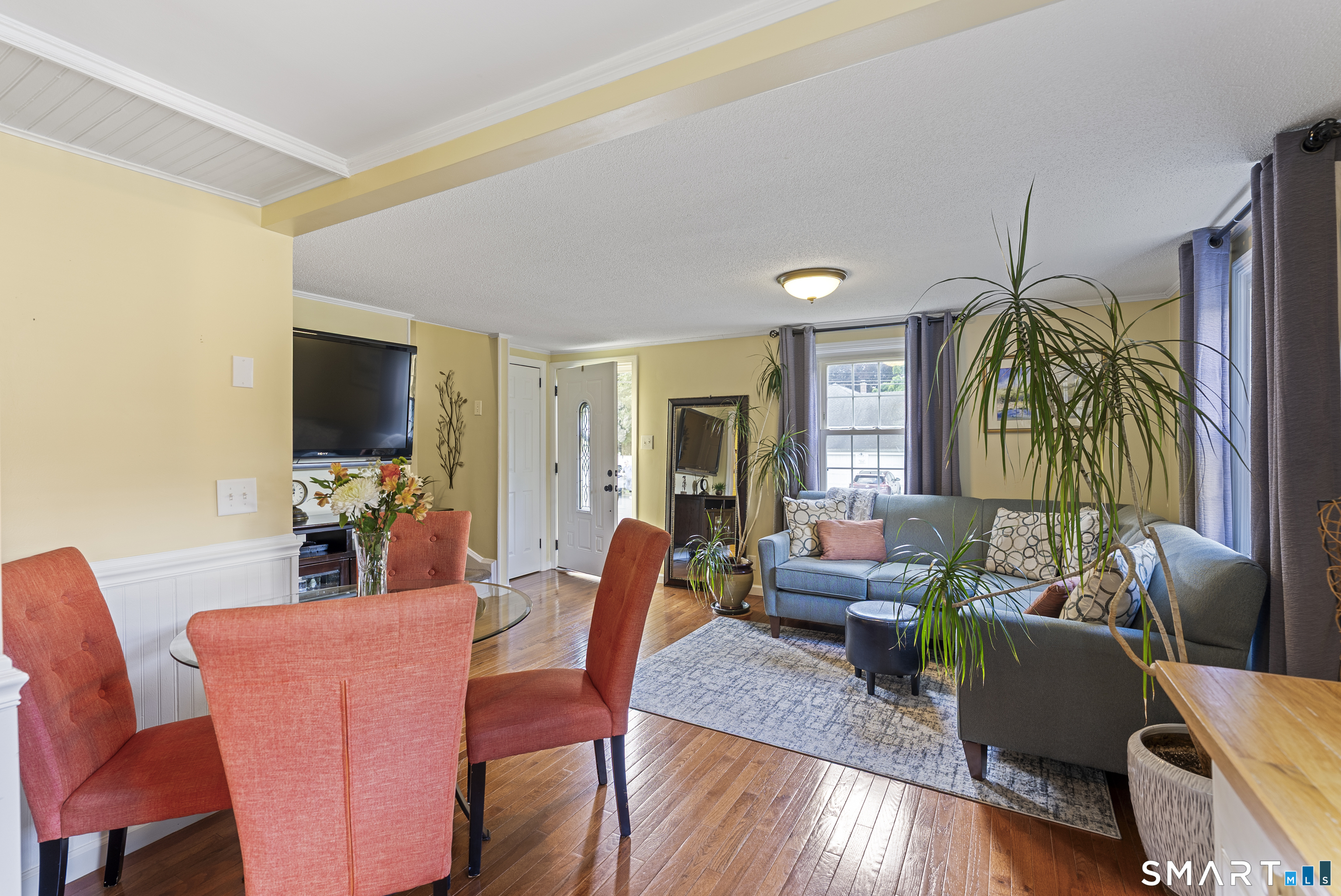 22 Rowe Place Bristol CT 06010
