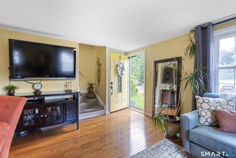 22 Rowe Place Bristol CT 06010