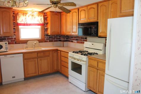 39 Plumb Avenue Meriden CT 06450