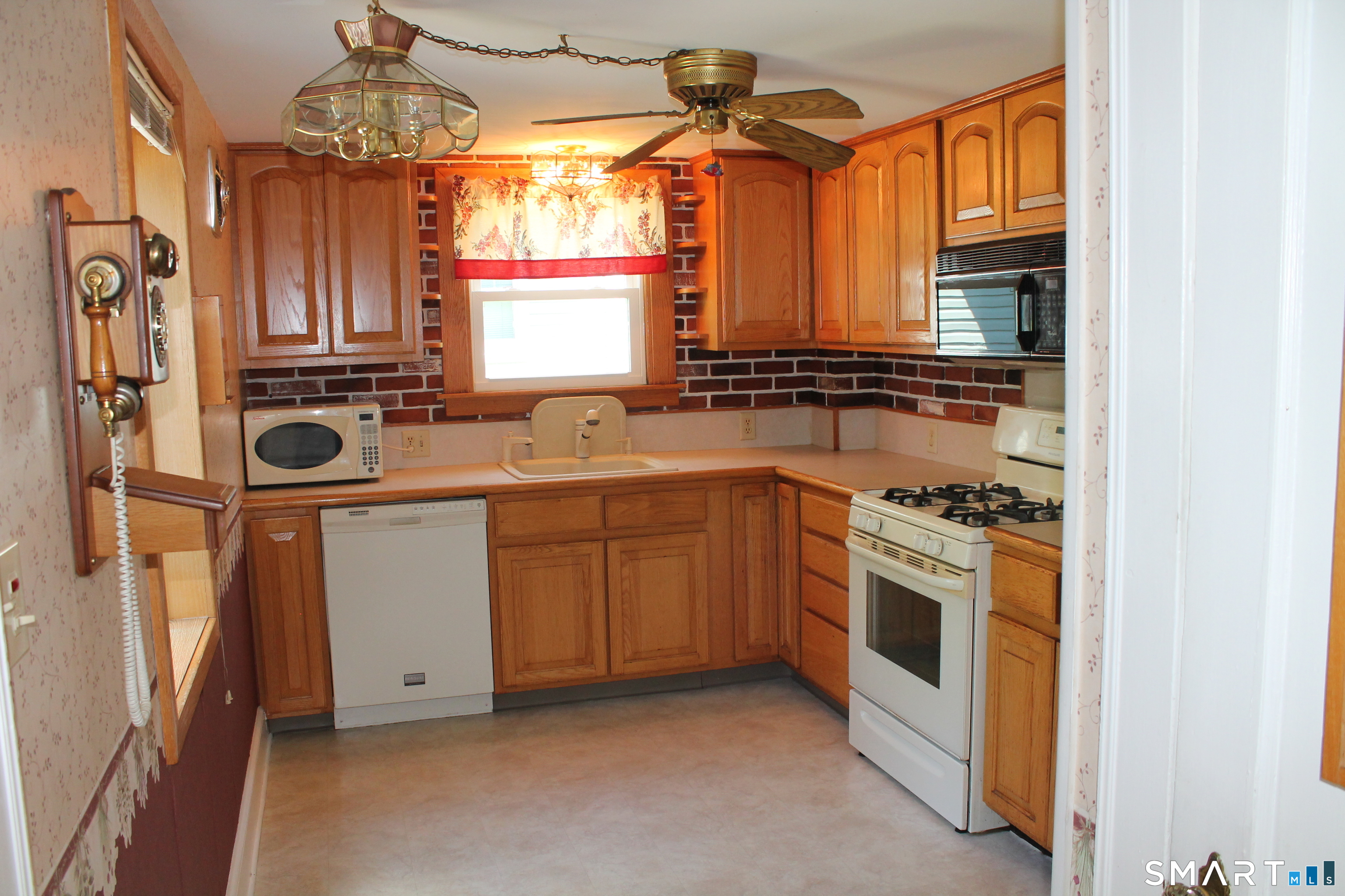 39 Plumb Avenue Meriden CT 06450