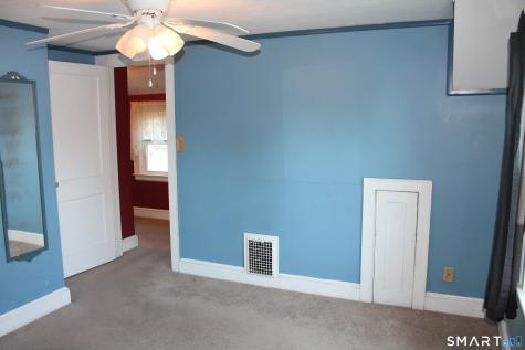 39 Plumb Avenue Meriden CT 06450