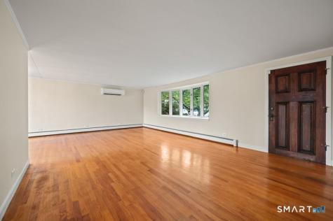 34 Hoskins Road Bloomfield CT 06002