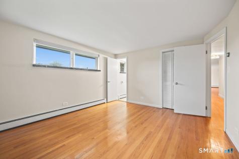 34 Hoskins Road Bloomfield CT 06002