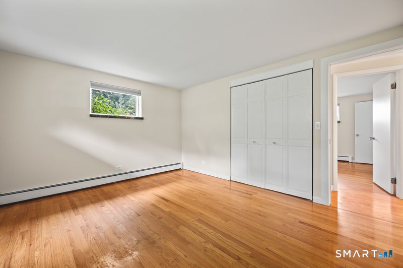 34 Hoskins Road Bloomfield CT 06002