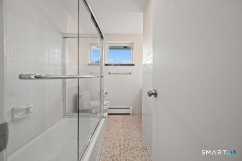 34 Hoskins Road Bloomfield CT 06002