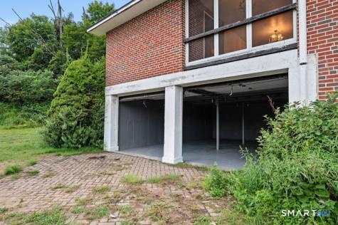 34 Hoskins Road Bloomfield CT 06002