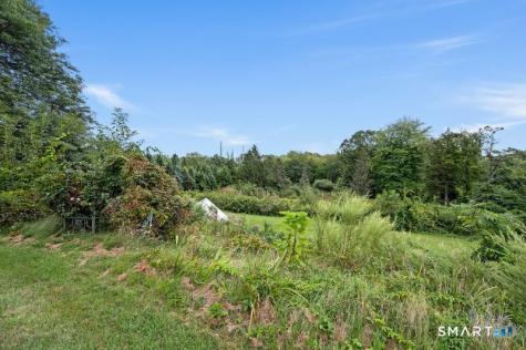 34 Hoskins Road Bloomfield CT 06002