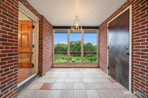 34 Hoskins Road Bloomfield CT 06002