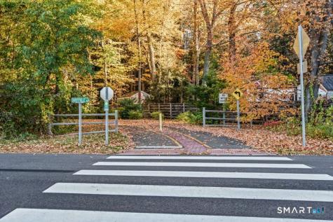 34 Hoskins Road Bloomfield CT 06002