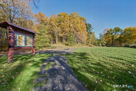 34 Hoskins Road Bloomfield CT 06002