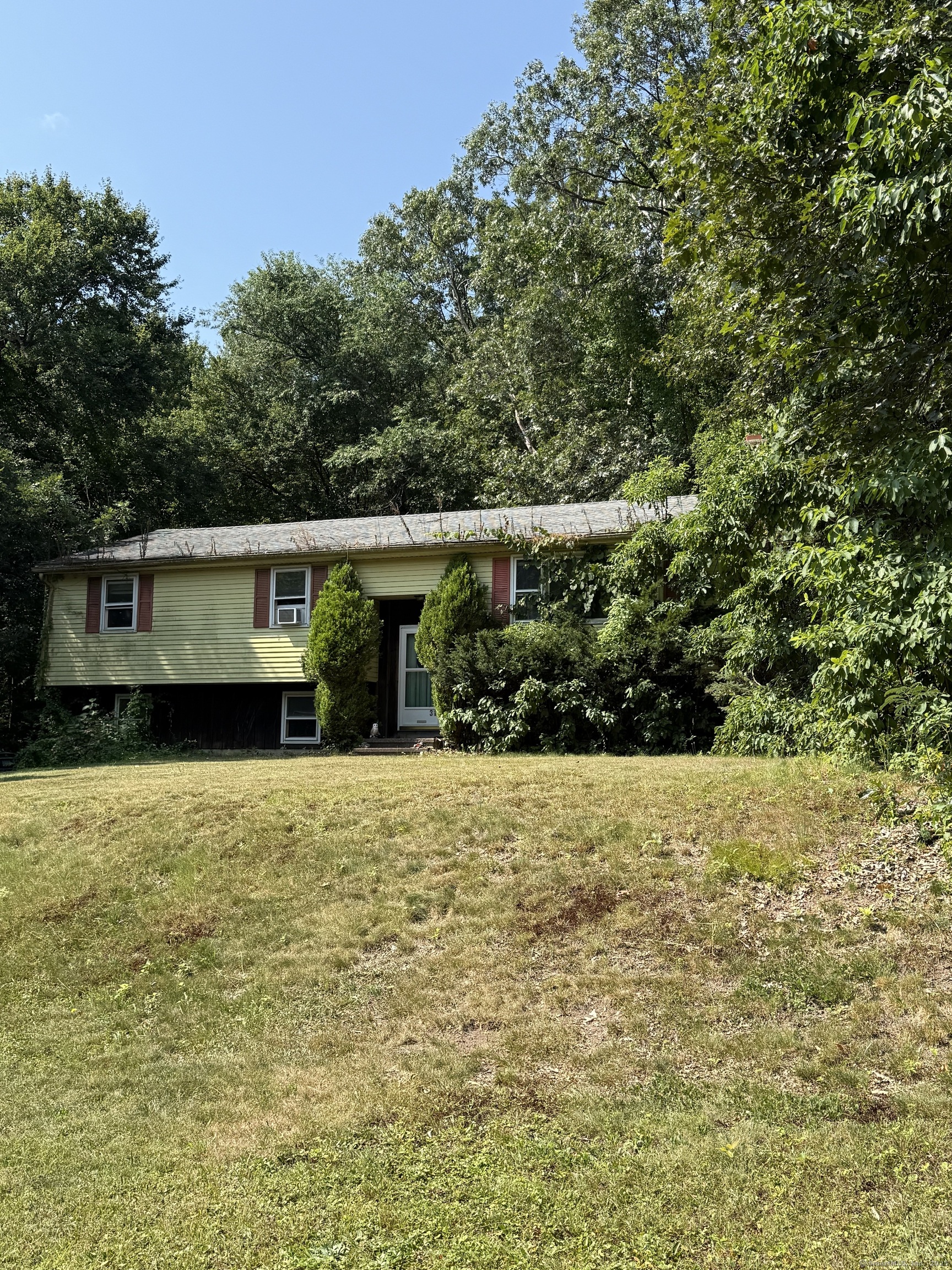 31 Country Lane East Hampton CT 06424