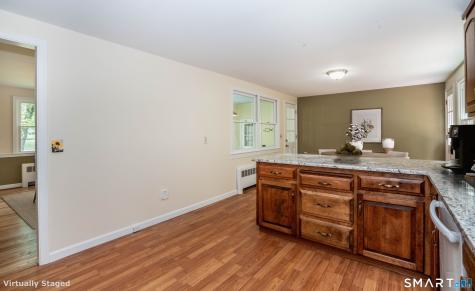 6 Stratton Lane Simsbury CT 06092