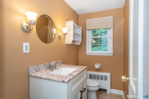 6 Stratton Lane Simsbury CT 06092
