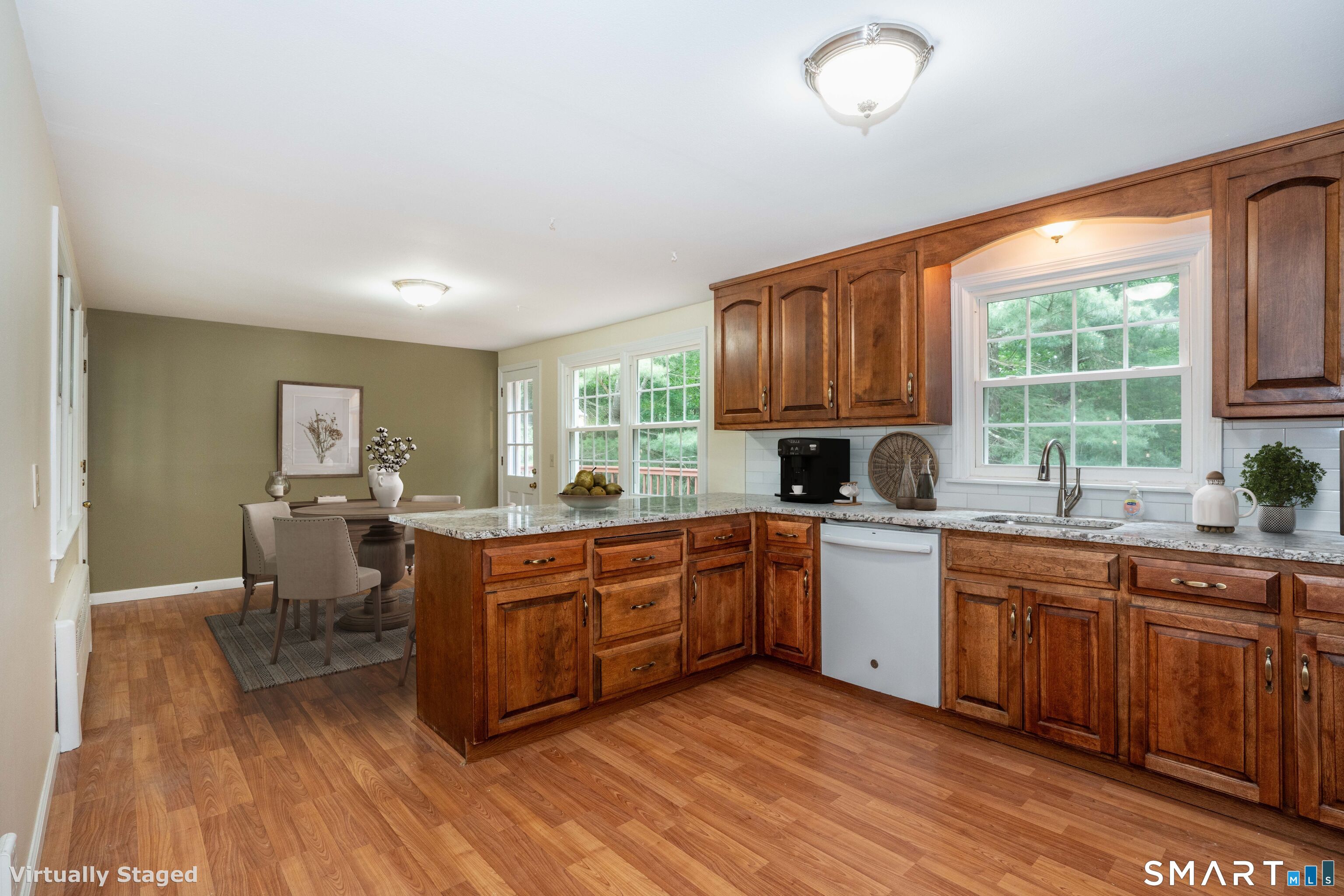 6 Stratton Lane Simsbury CT 06092