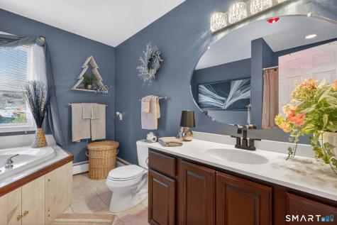 7 Edge Hill Road East Lyme CT 06357
