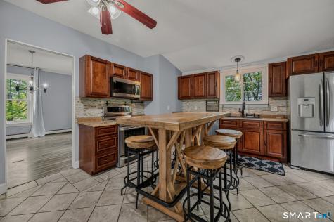20 Summer Street Norwich CT 06360