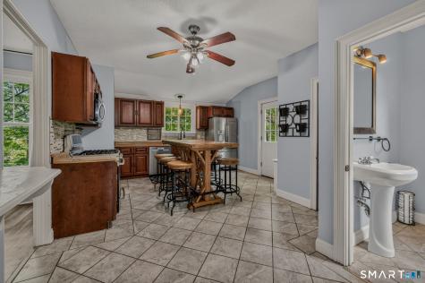20 Summer Street Norwich CT 06360