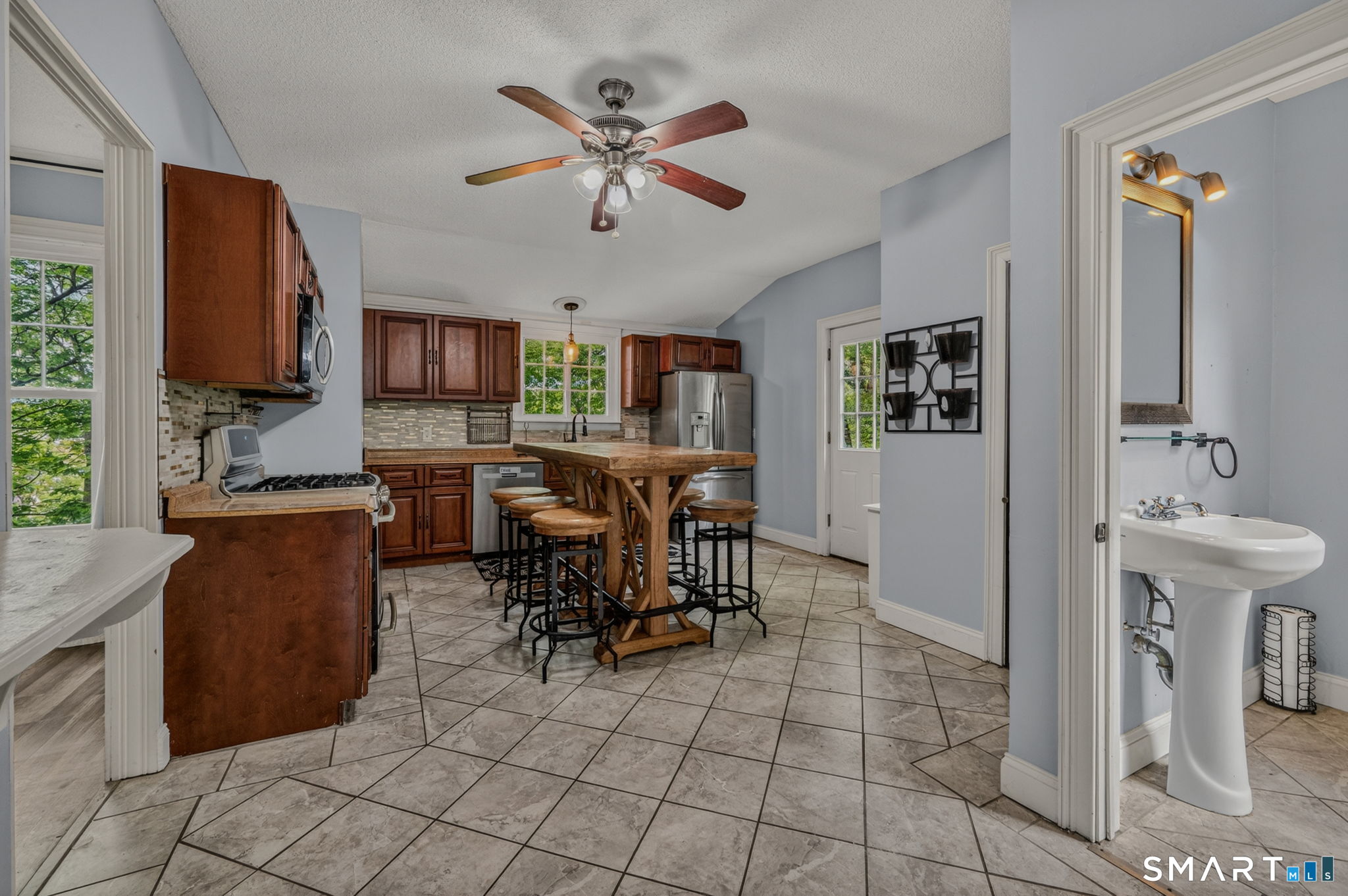 20 Summer Street Norwich CT 06360