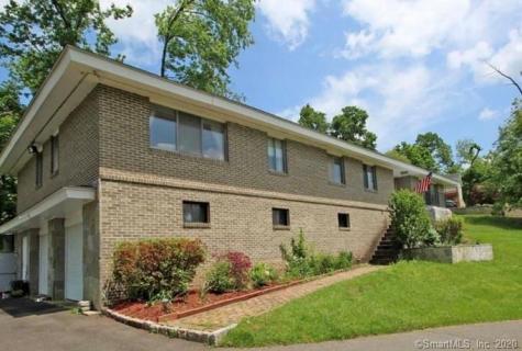 15 Laurel Drive Brookfield CT 06804