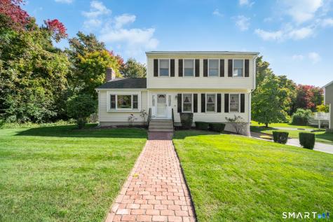 18 Carriage Drive Seymour CT 06483