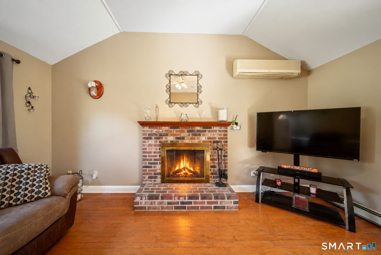 18 Carriage Drive Seymour CT 06483