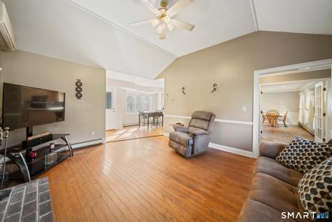 18 Carriage Drive Seymour CT 06483