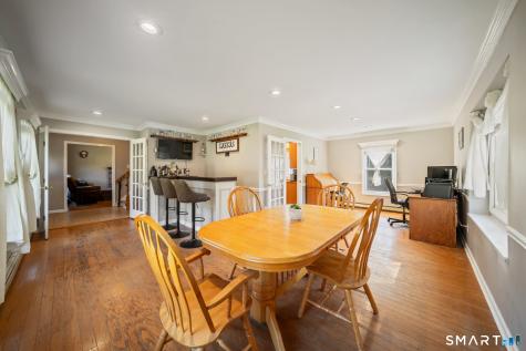 18 Carriage Drive Seymour CT 06483