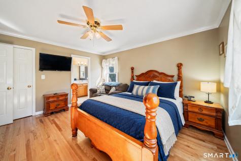 18 Carriage Drive Seymour CT 06483