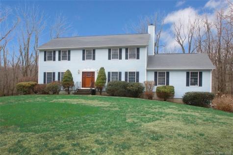 23 Split Rock Road Newtown CT 06470