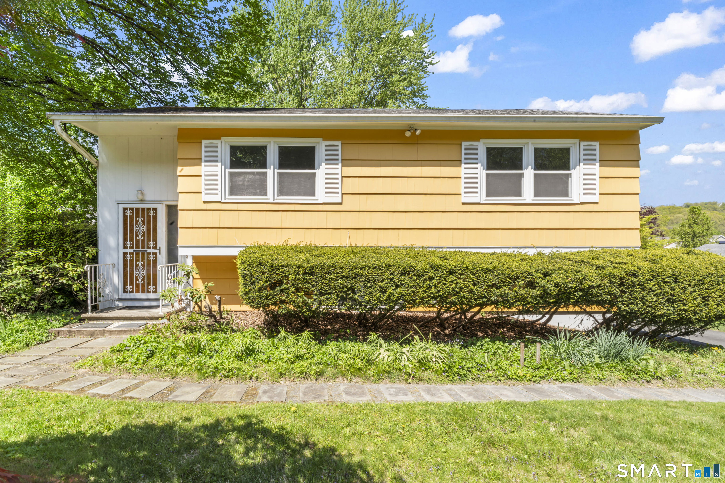 10 Brookwood Drive Bethel CT 06801