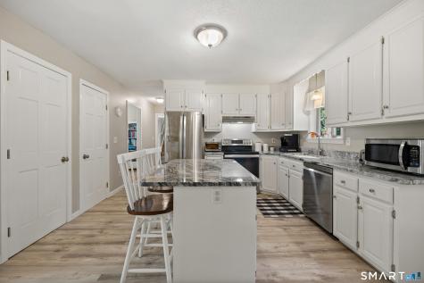 87 Windrush Lane Hebron CT 06248