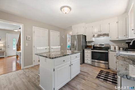 87 Windrush Lane Hebron CT 06248