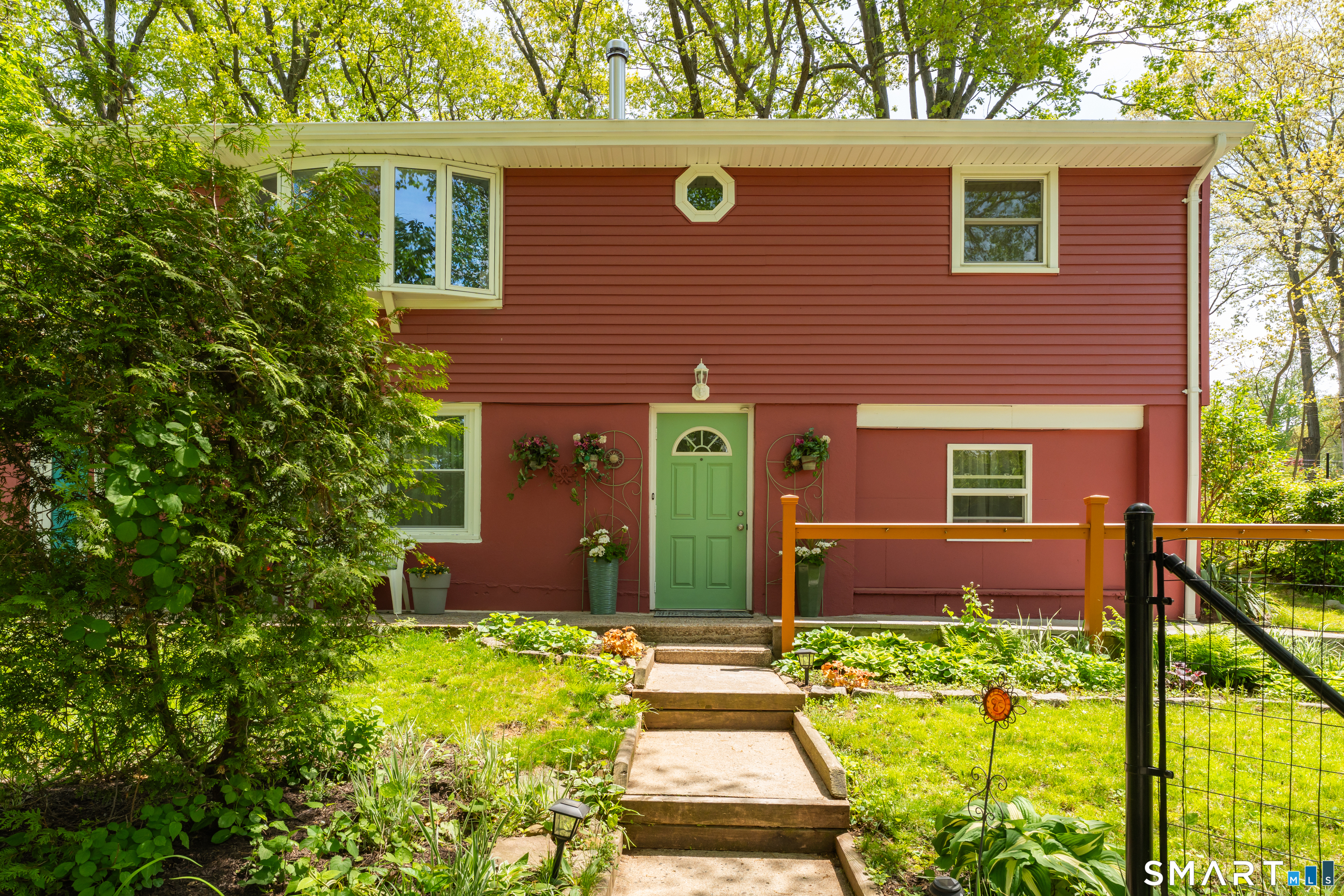 675 Bradley Street East Haven CT 06512