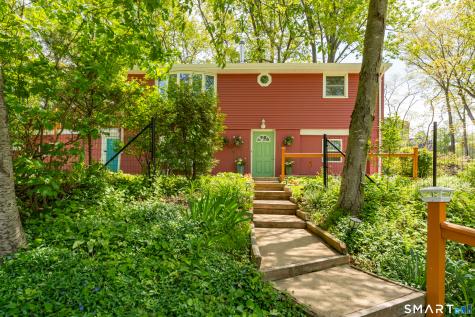 675 Bradley Street East Haven CT 06512