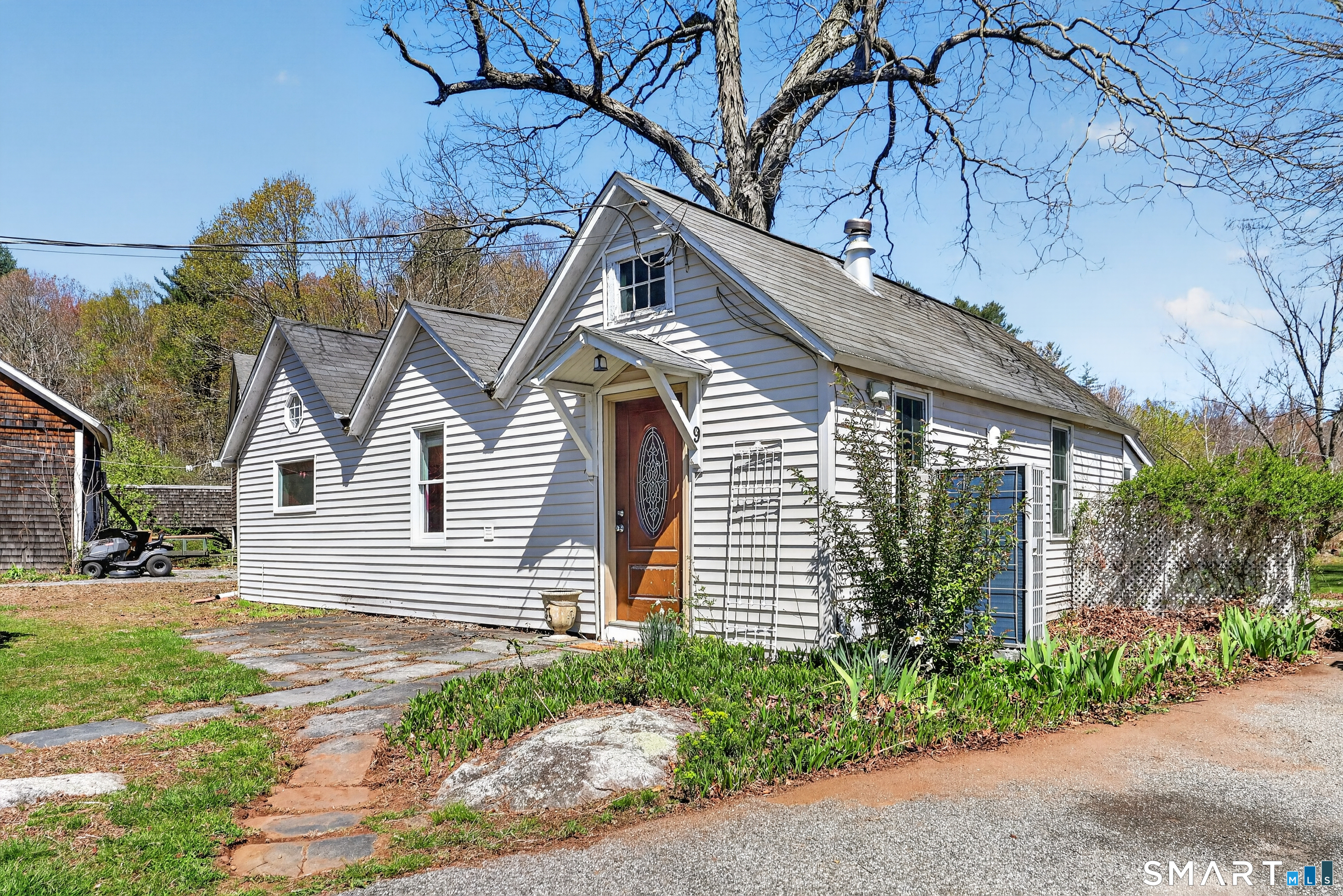 7-9 Bates Road Chaplin CT 06235