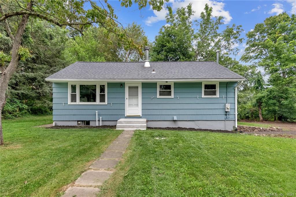 5 Daves Lane Newtown CT 06470