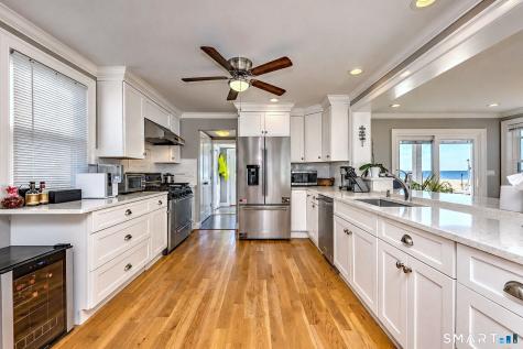 17 Jamaica Court East Haven CT 06512