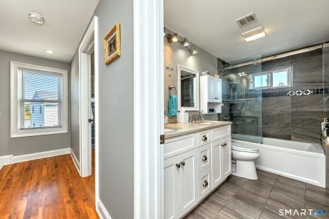 17 Jamaica Court East Haven CT 06512