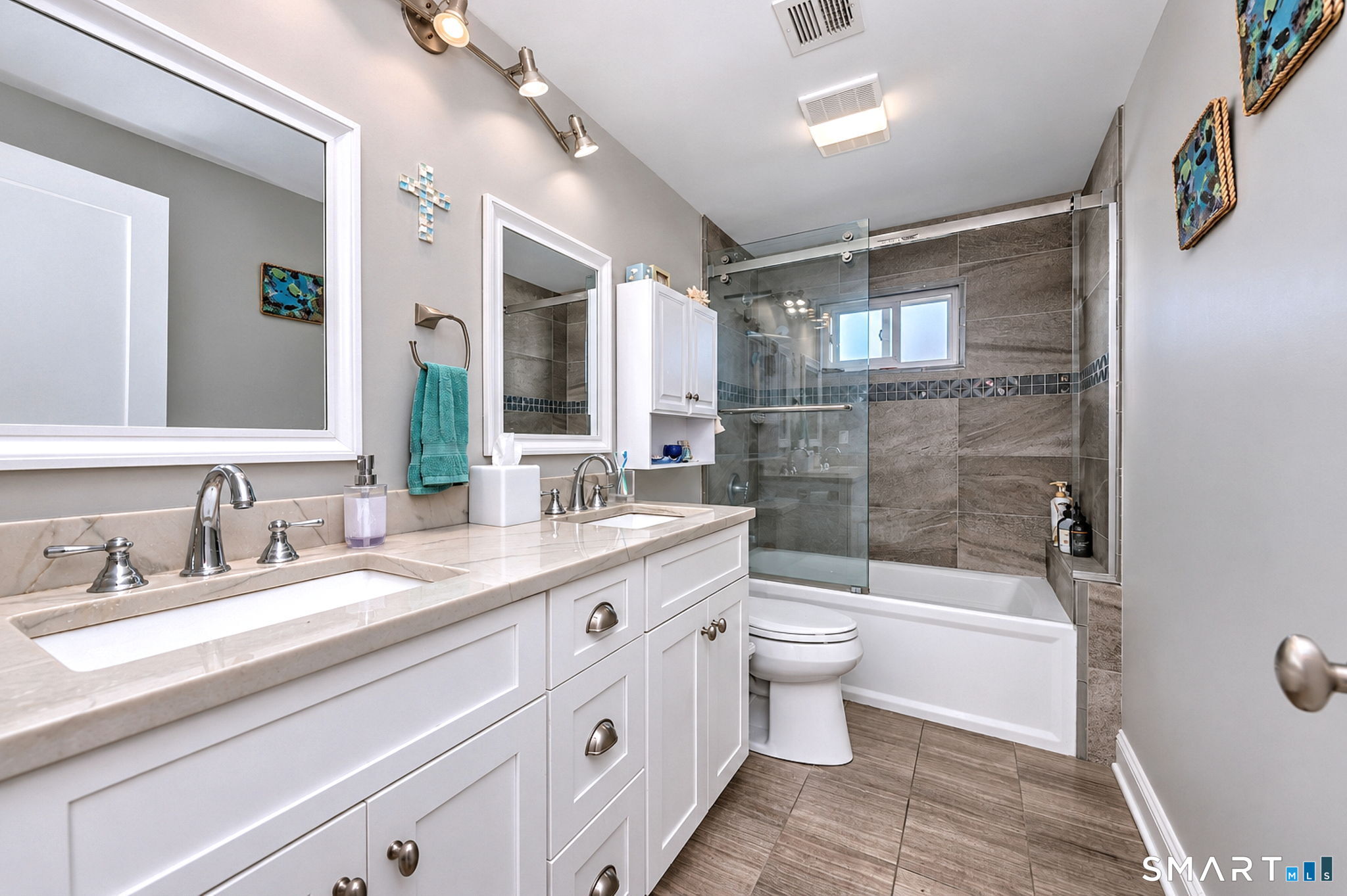 17 Jamaica Court East Haven CT 06512