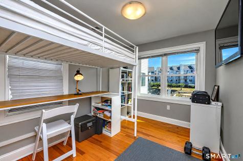 17 Jamaica Court East Haven CT 06512